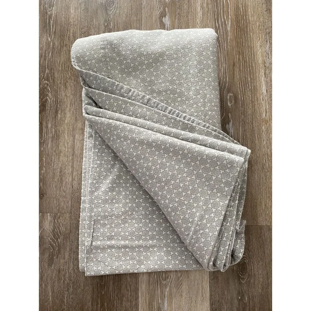 Threshold Flannel Snowflake Twin XL Bed Flat Top Sheet